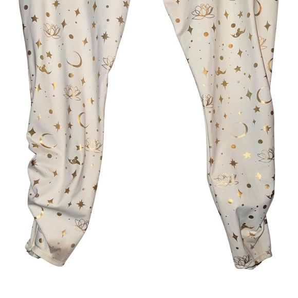 DISNEY Aladdin Jasmine Stirrup Leggings Cream and Gold Size Extra Large - Picture 11 of 16